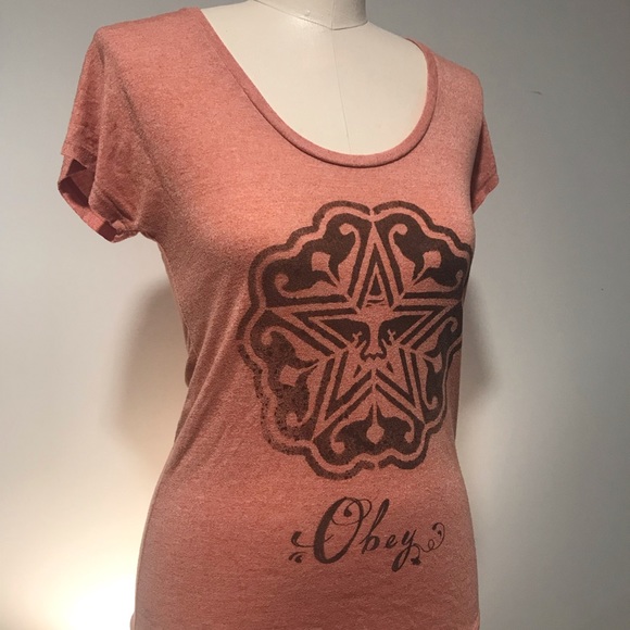 OBEY salmon short sleeved t-shirt ▪️sz Med - Picture 5 of 7